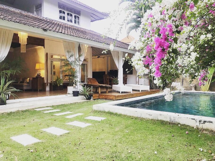 Villa Jalun Seminyak  Exterior photo